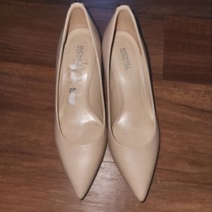 SOLD! Brand new Michael Kors Kitten heel